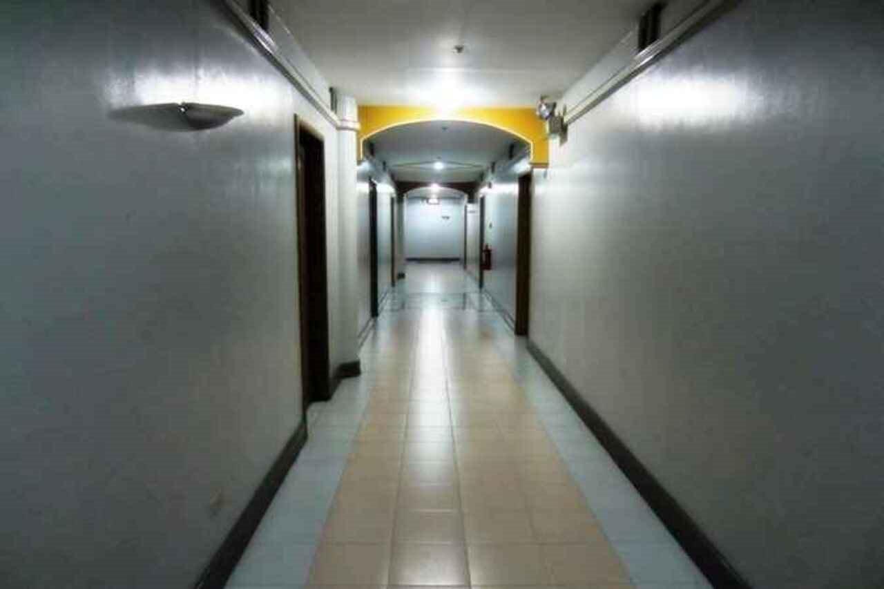 Cebu Business Hotel Exterior photo