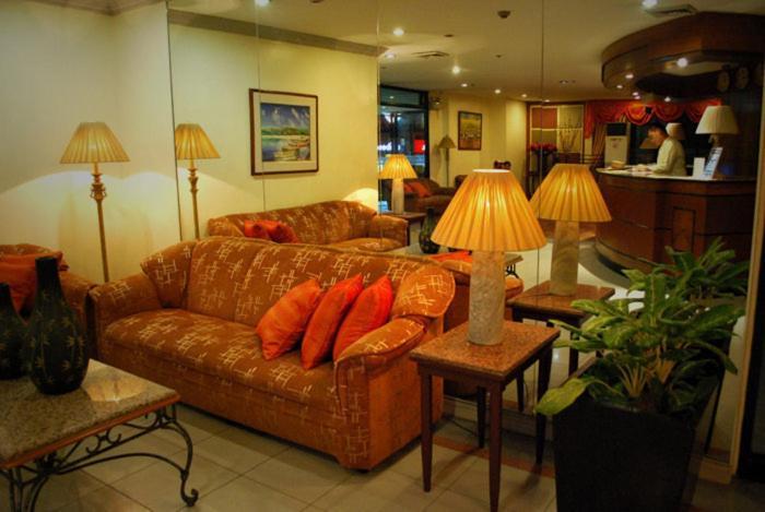 Cebu Business Hotel Exterior photo