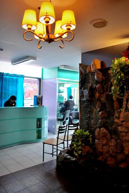 Cebu Business Hotel Exterior photo